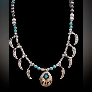 Navajo Style Pearls Sterling Silver Turquoise Bear Paw Pendant Necklace